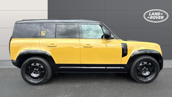 Land Rover Defender 3.0 D350 Trophy Edition Deep Sandglow 110 5dr Auto Diesel Estate - Image 5